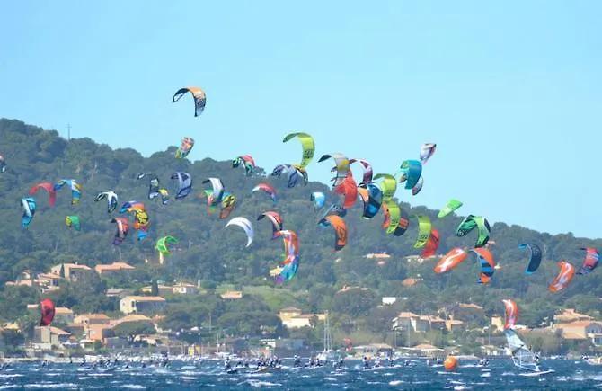 Apartmán BADINE BEACH piscine balnéo clim Hyères